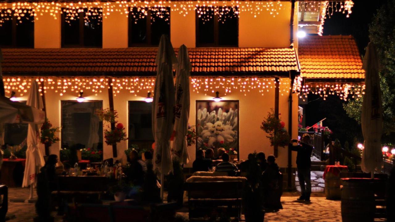 Pirin Place Bansko Bagian luar foto